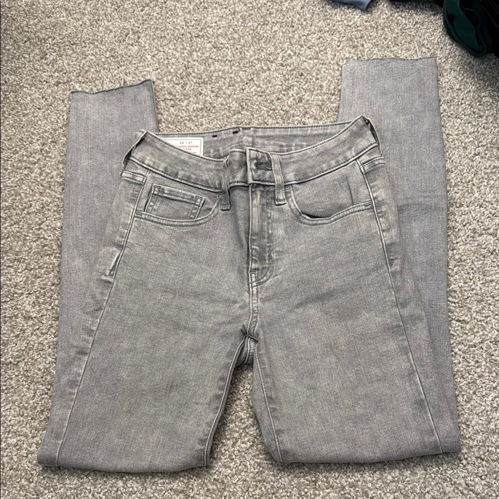 GAP Gray Skinny Jeans with Classic Fit